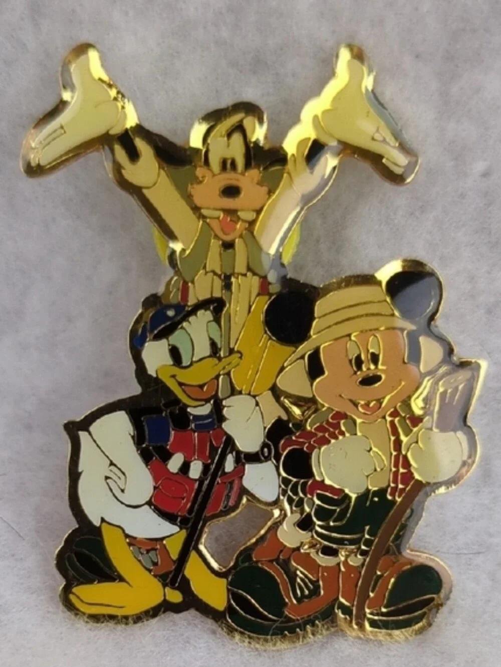 Disney Pin California Adventure, With Goofy, Donald and Mickey!